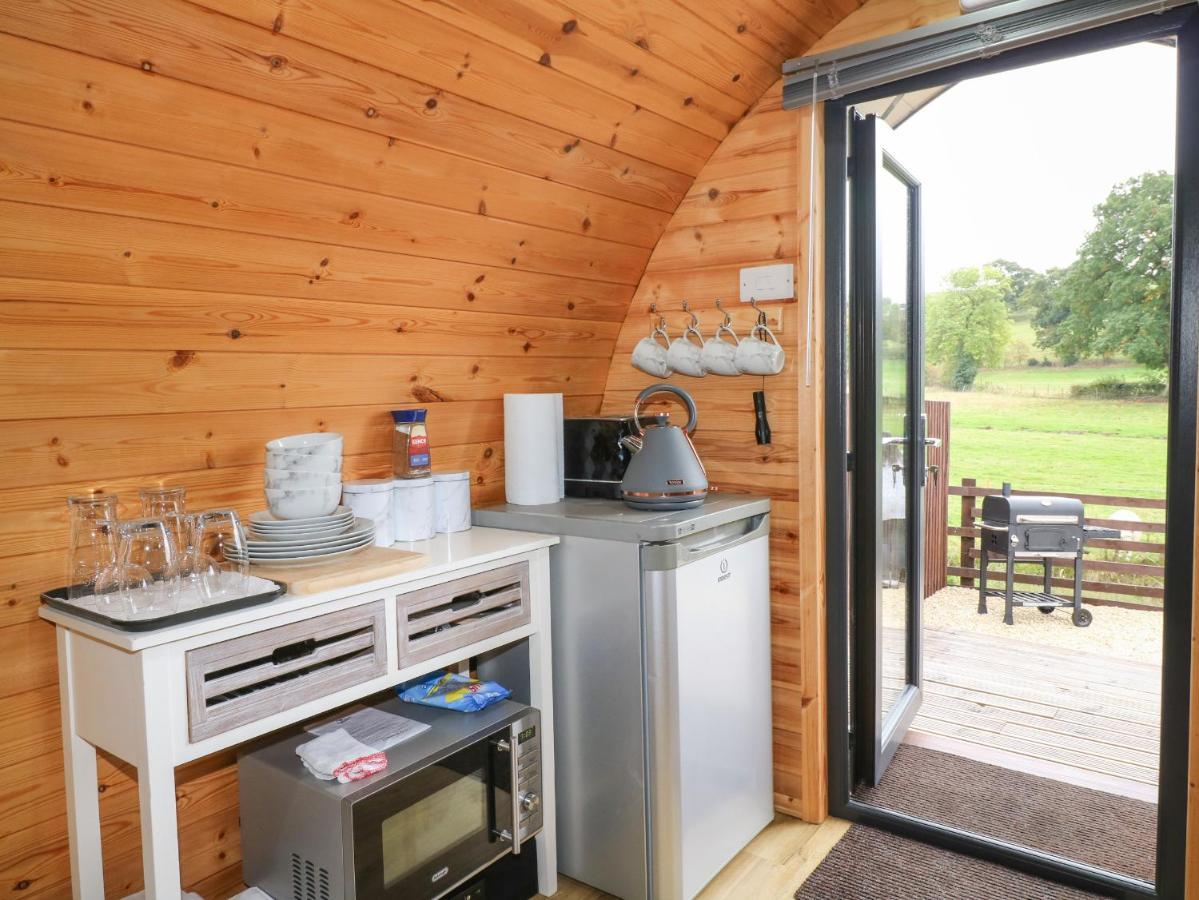 The Pod At Bank House Farm Villa Stafford Exterior photo